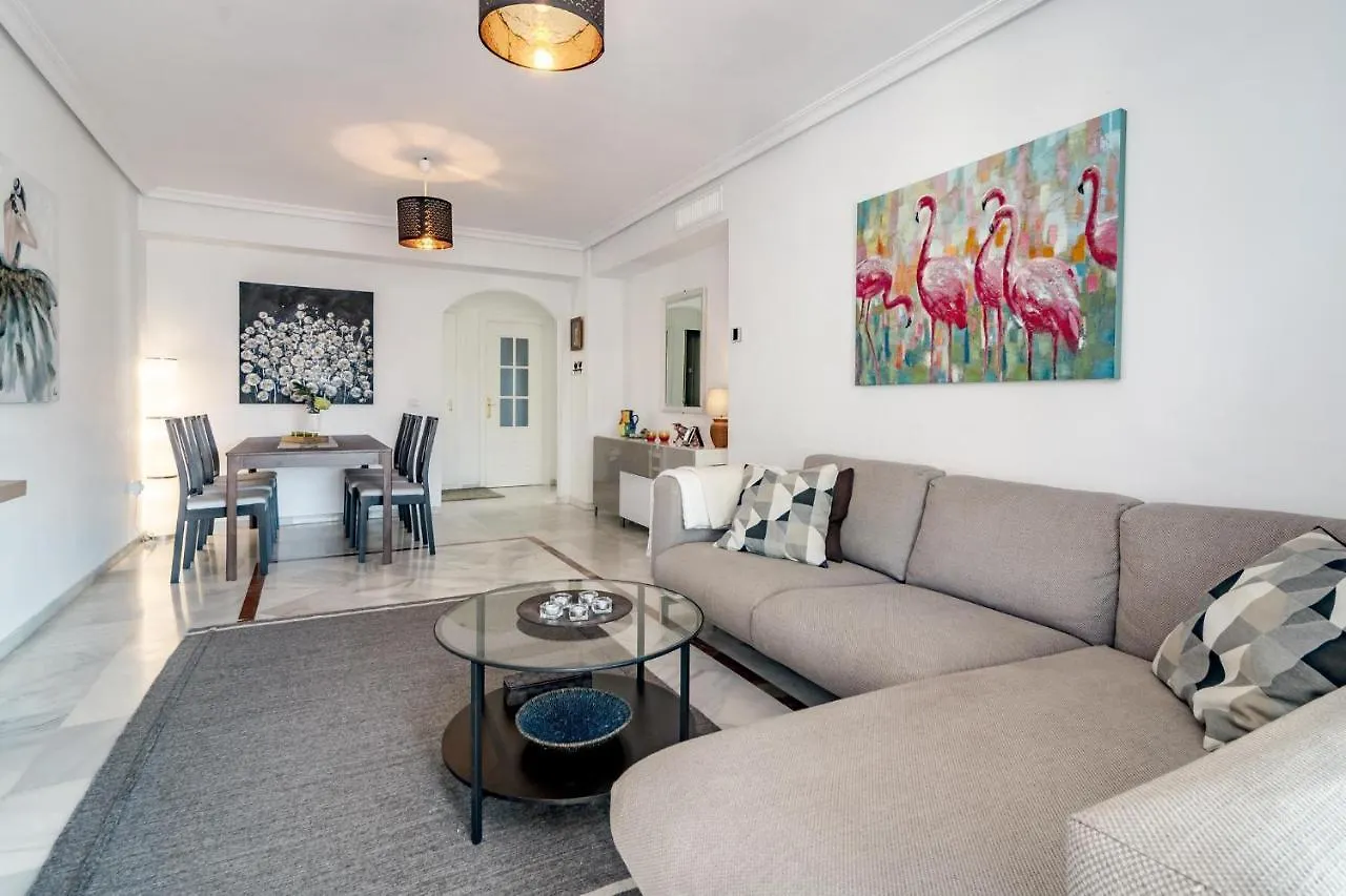 Apartment Lcr4- Large 3 Bed Apt Close To Beaches Marbella