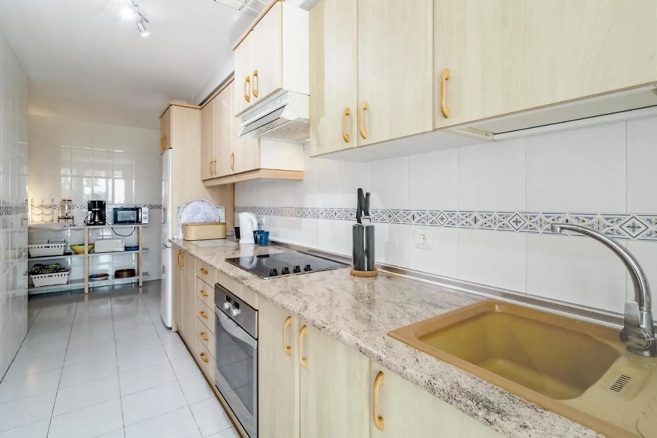 Lcr4- Large 3 Bed Apt Close To Beaches Apartment Marbella 0*,  Spain